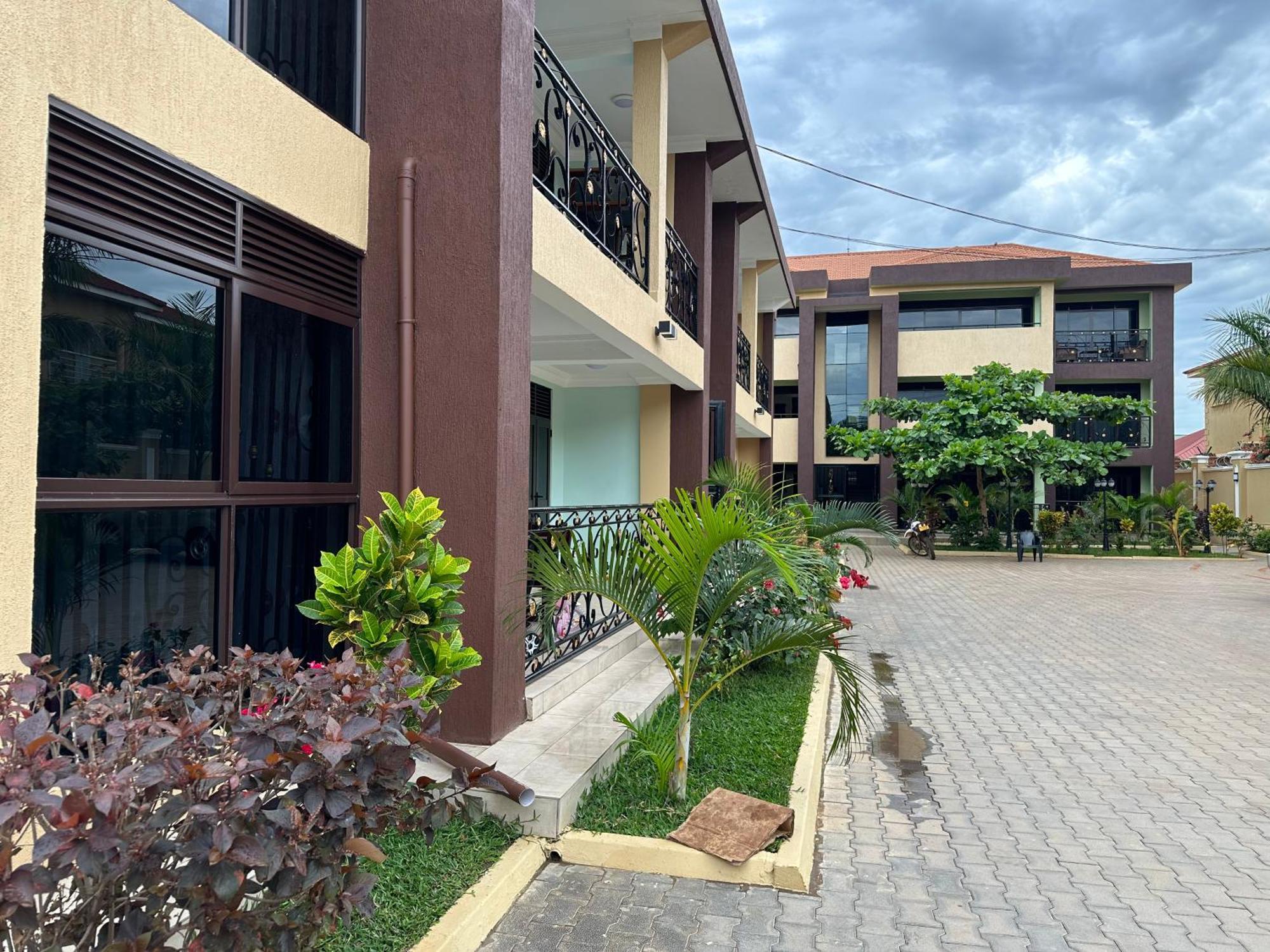 Elena & Kimberly Apartment Gulu ภายนอก รูปภาพ